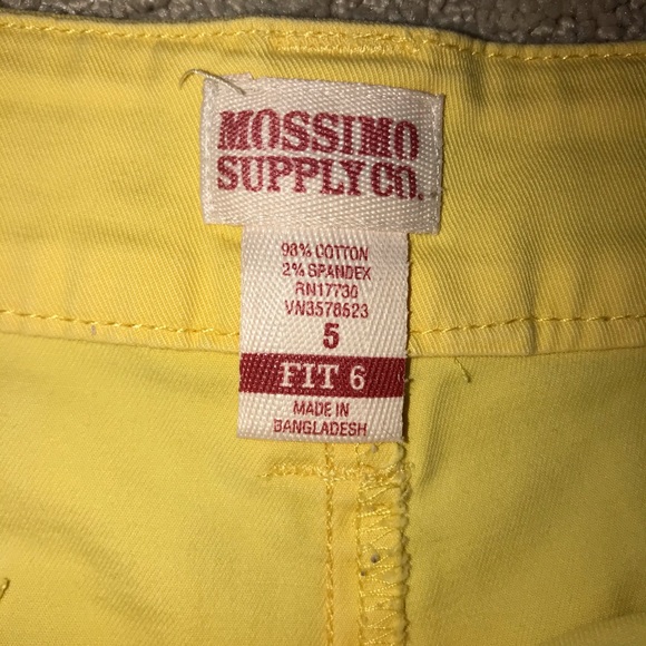Yellow Low Rise Shorts Size 5 - Picture 3 of 4